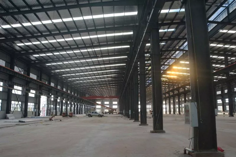 Tau Paub Cov Qauv Hlau: Kev Ntsuam Xyuas ntawm Warehouse Steel Structure