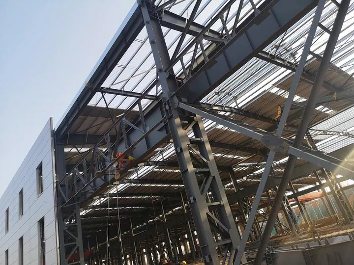 8 Advanced Technical Questions About Steel Structure Design and Failure Analysis